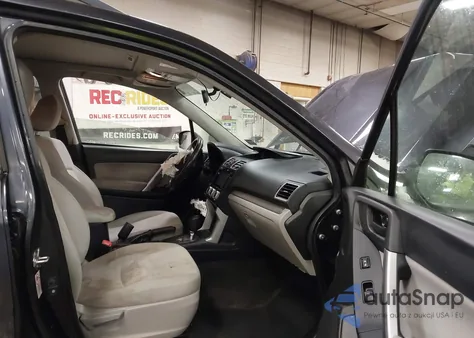 2016 Subaru Forester 2.5I Premium z USA, uszkodzony, nr VIN JF2SJADC1GH467019